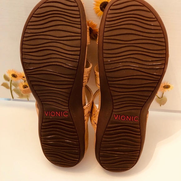 VIONIC cork adjustable sandals size 9 - Picture 6 of 8